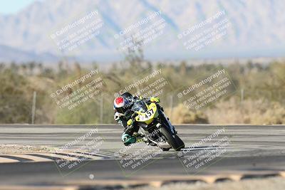 media/Dec-06-2025-CVMA (Sat) [[4a896cc04c]]/Race 9-500-400-350 Supersport/